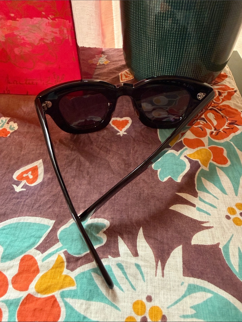 Akila Apollo Inflated - Men's Black Retro Square Sunglasses - Sleek UV Shades - Picture 3 of 8
